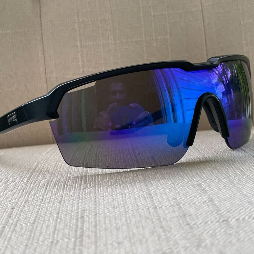 PUGS Men Sunglasses Sport Wrap Blue Mirror Lenses Shades Eye Wear - Picture 2 of 11